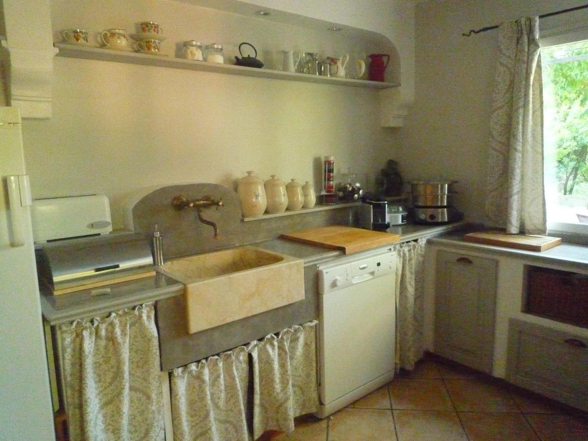 Bed and Breakfast L'atelier des Coudelières à Le Thor Extérieur photo